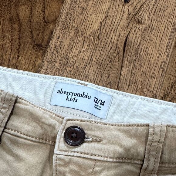 Abercrombie Boys Khaki Pants Sz 13/14 - Picture 2 of 3